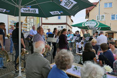 Sommerserenade vor dem "Chorfürst" (Foto: Karl-Franz Thiede)